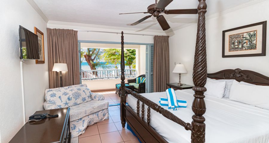 deluxebeachfrontking
